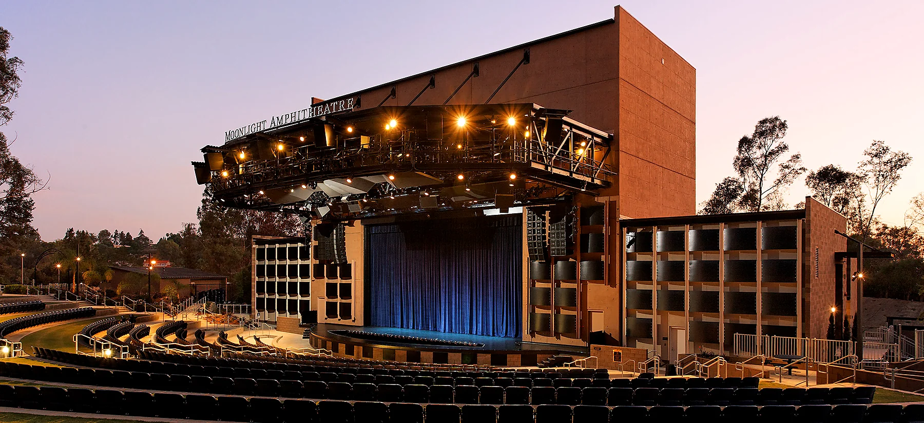 Moonlight Amphitheatre representing Vista, California